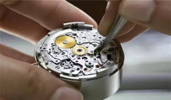 青岛劳力士售后指定维修中心价格表